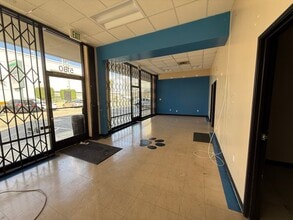 5162-5180 Wilshire Blvd, Los Angeles, CA for lease Interior Photo- Image 1 of 3