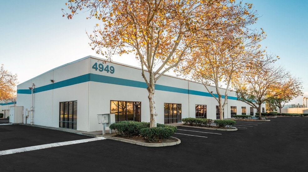 4900 Warehouse Way, Sacramento, CA for lease - Building Photo - Image 3 of 12