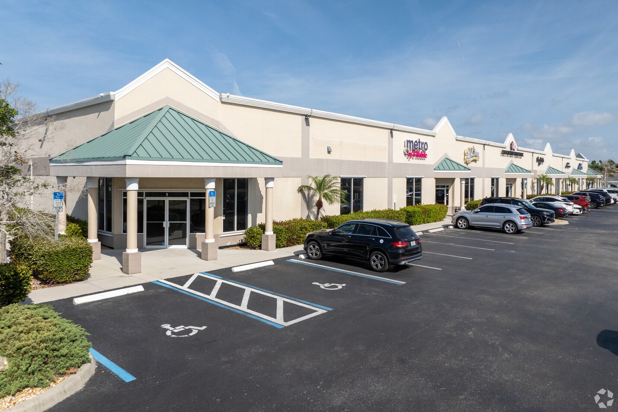 16120 San Carlos Blvd, Fort Myers, FL for lease Primary Photo- Image 1 of 10