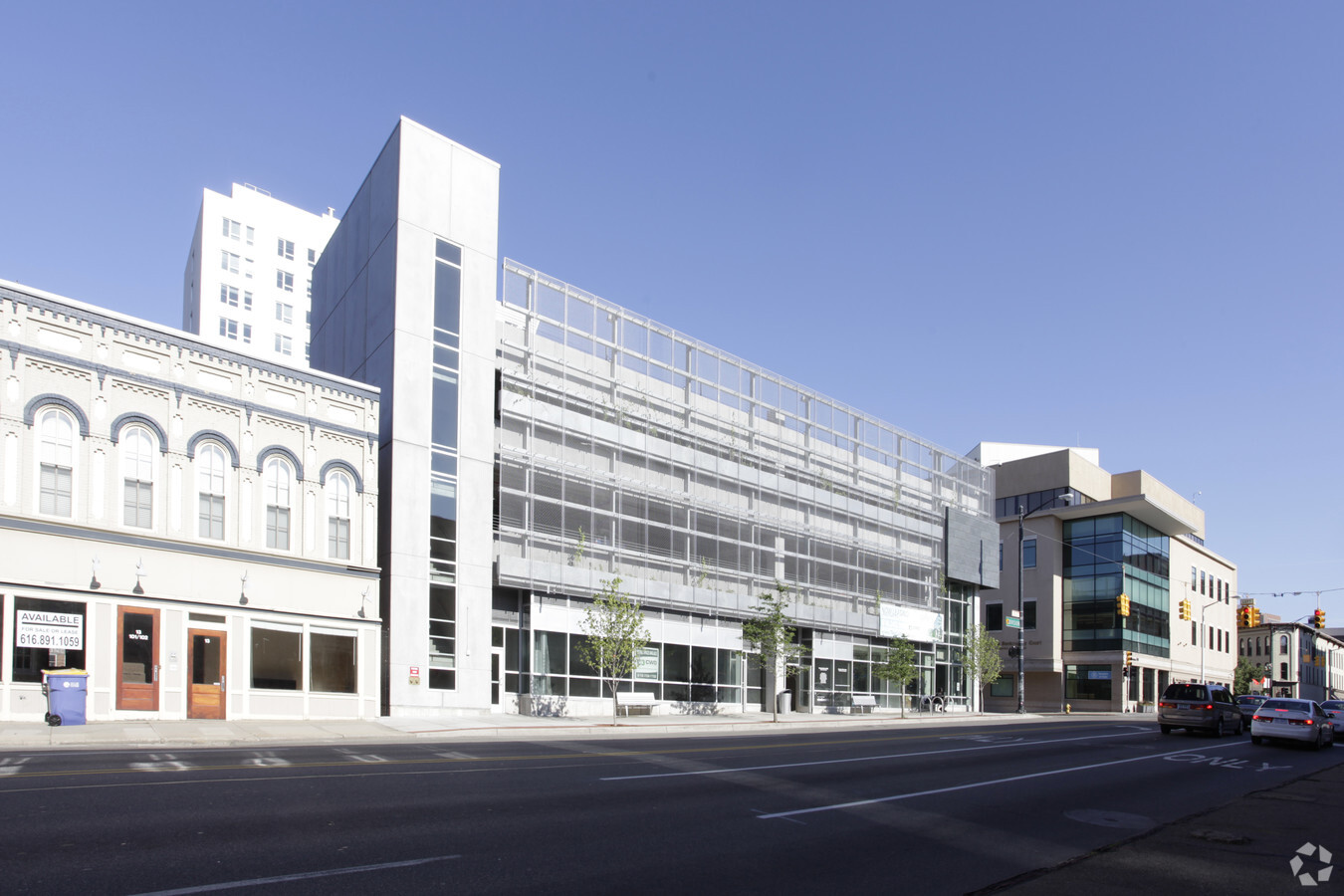 2 Fulton St W, Grand Rapids, MI 49503 | LoopNet