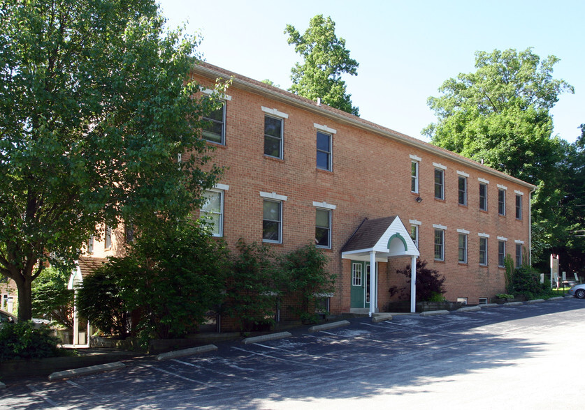 63 Chestnut Rd, Paoli, PA for lease - Building Photo - Image 2 of 8