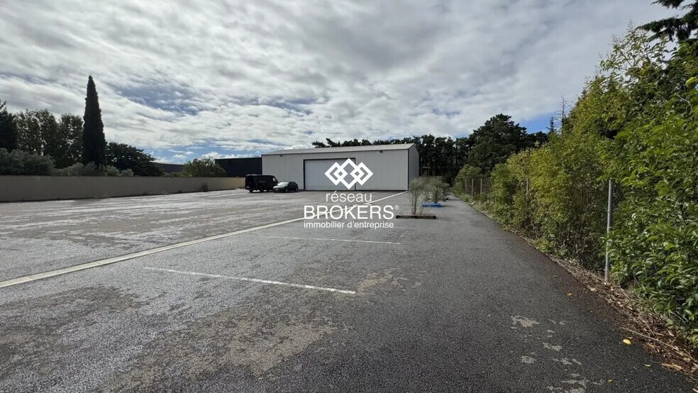 Industrial in Châteaurenard for sale - Building Photo - Image 3 of 4