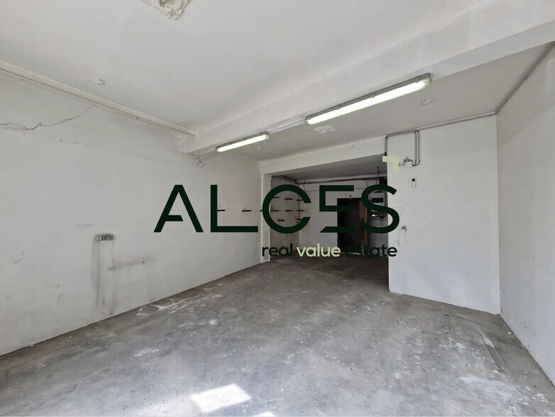 Office in Bordeaux for sale - Interior Photo - Image 2 of 2