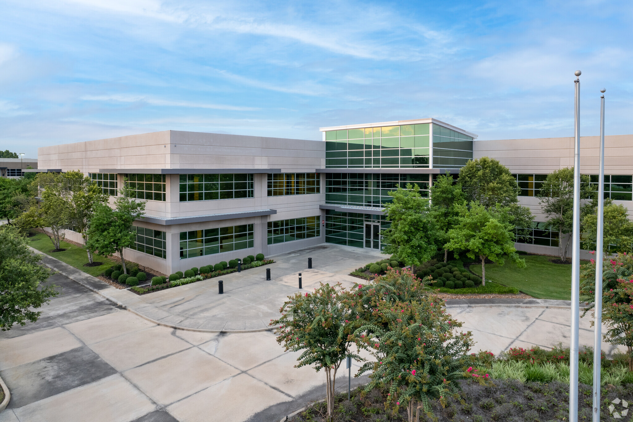 500 N Sam Houston Pky W, Houston, TX for sale Building Photo- Image 1 of 1