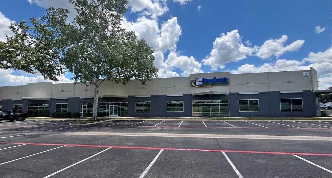 5563 Dezavala Rd, San Antonio, TX for lease Building Photo- Image 1 of 20
