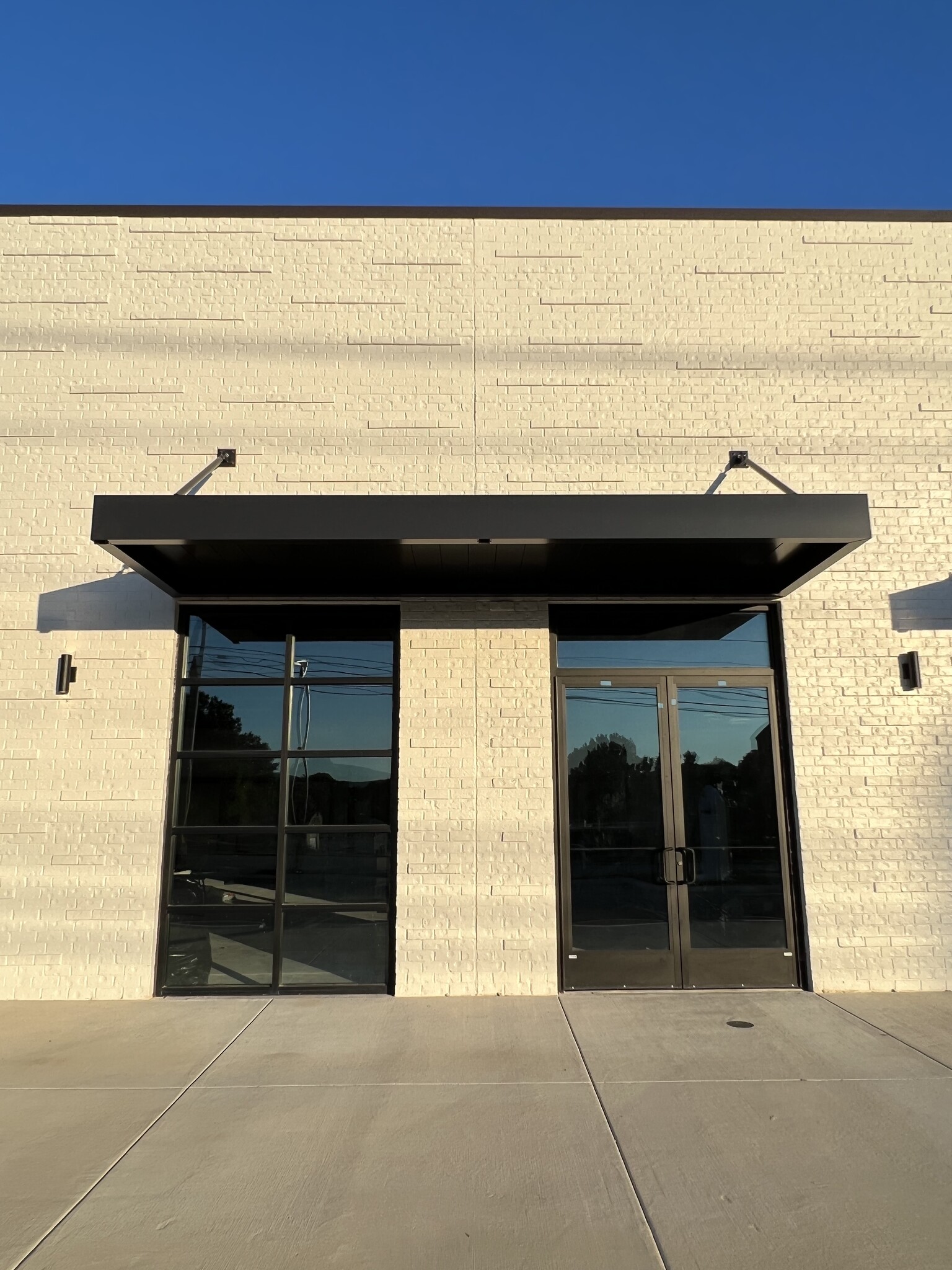 6448 Hixson Pike, Hixson, TN for lease Building Photo- Image 1 of 3