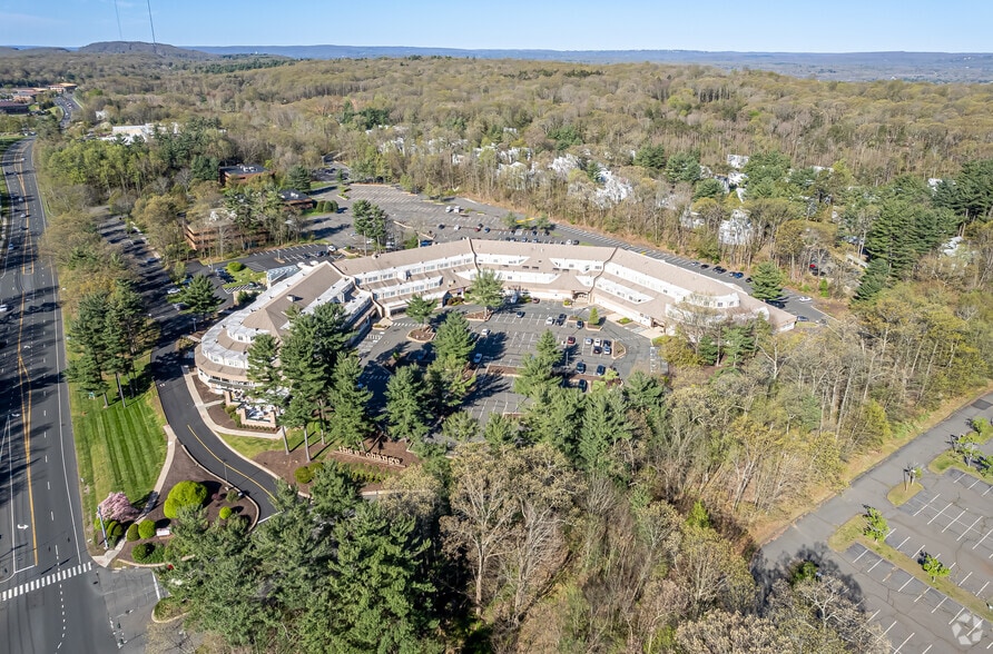 270 Farmington Ave, Farmington, CT for lease - Aerial - Image 3 of 6