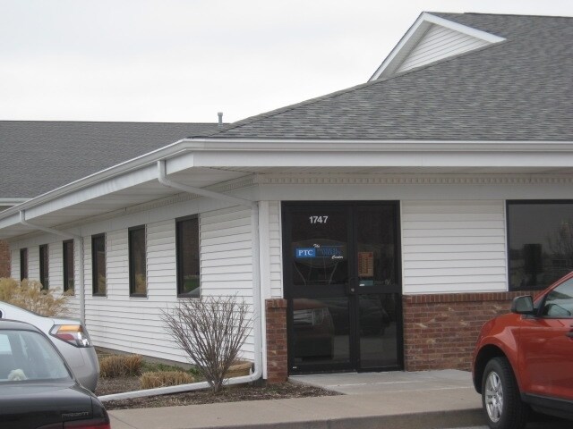 1747 E 54th St, Davenport, IA for sale Primary Photo- Image 1 of 1