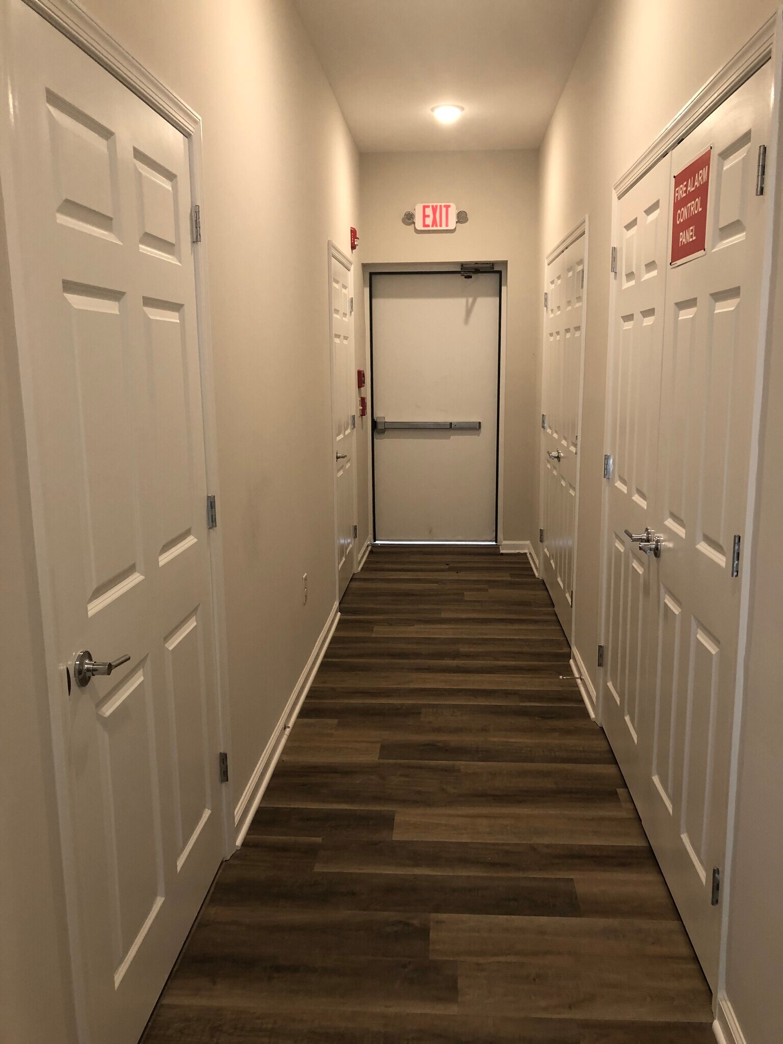 11 Seminary Ave, Hopewell, NJ for sale Primary Photo- Image 1 of 1