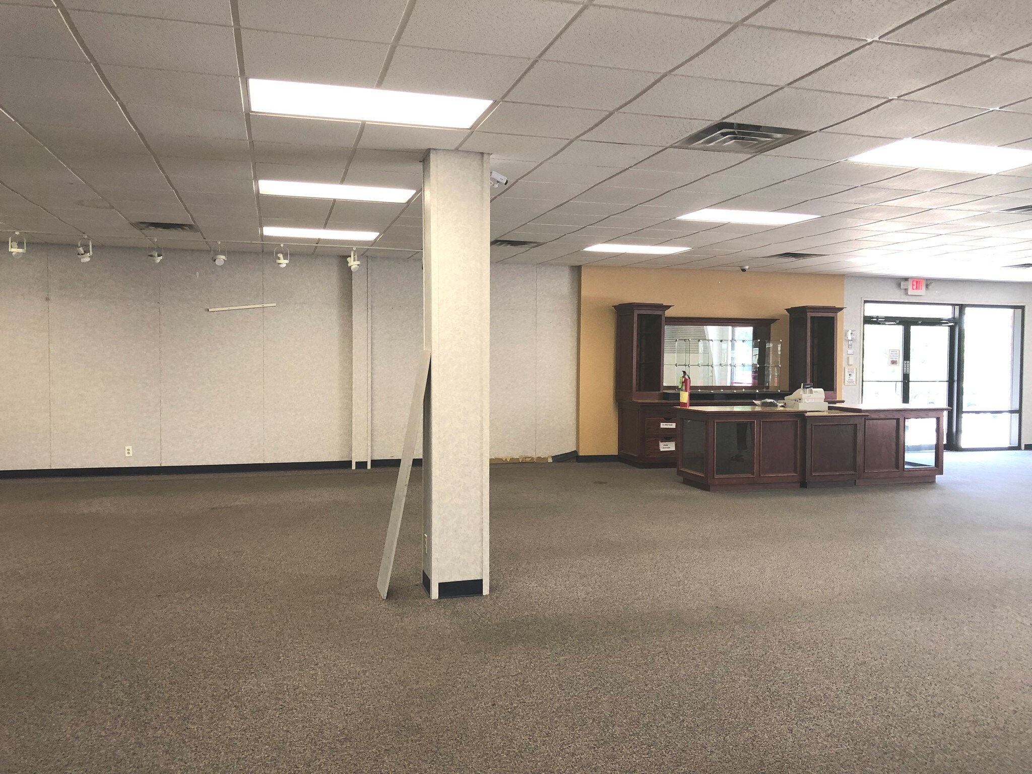 3408 E 11th St, Tulsa, OK for sale Interior Photo- Image 1 of 1