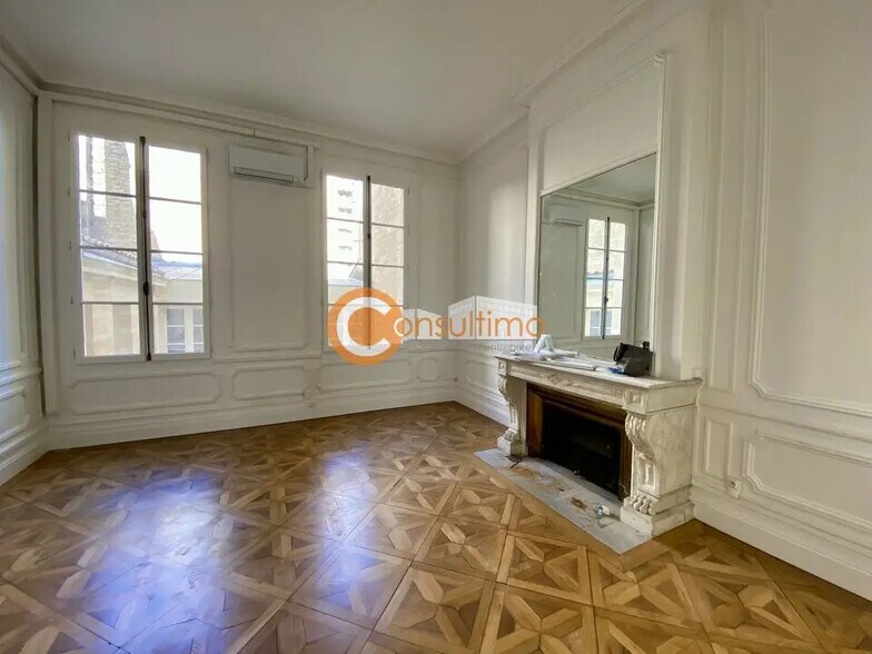 Office in Bordeaux for lease - Interior Photo - Image 2 of 6