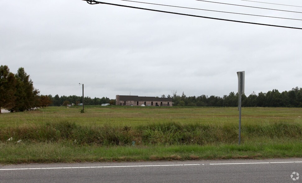 2304 Us-301 Hwy S, Wilson, NC for sale - Primary Photo - Image 1 of 1