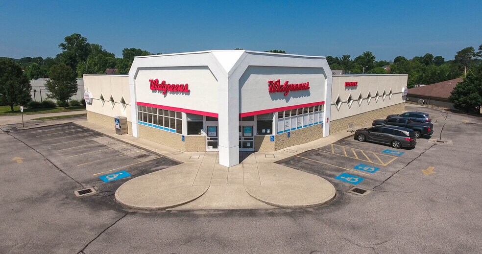 215 State Route 34, Hurricane, WV 25526