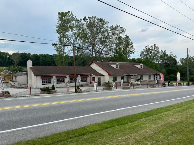 6147 York Rd, Spring Grove, PA for sale - Building Photo - Image 1 of 4