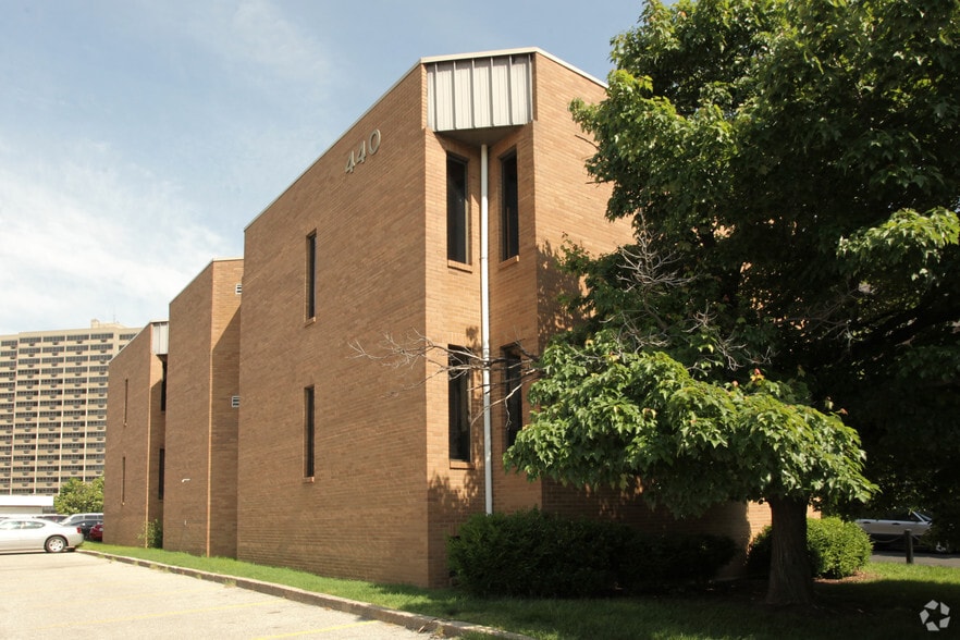 440 S 7th St, Louisville, KY for lease - Building Photo - Image 2 of 3