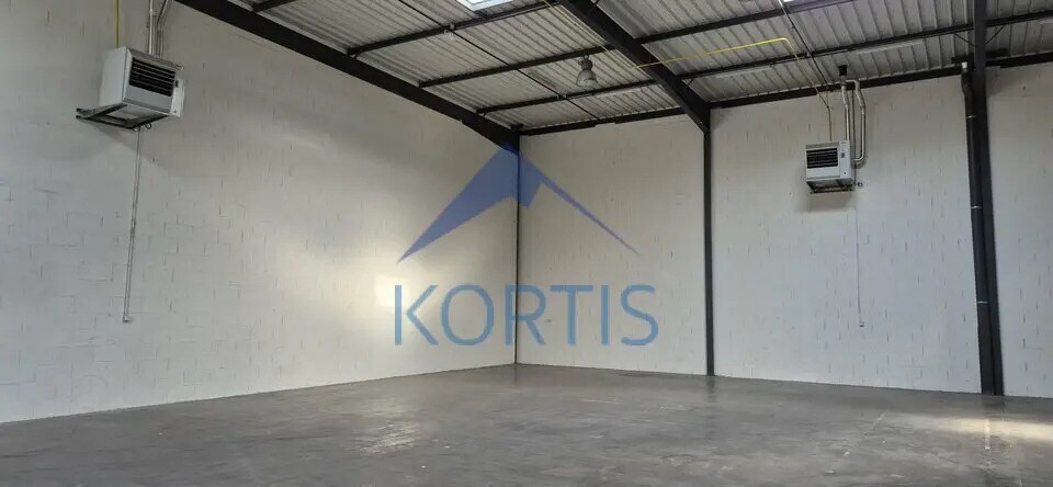 Flex in Saint-Priest for lease Interior Photo- Image 1 of 10