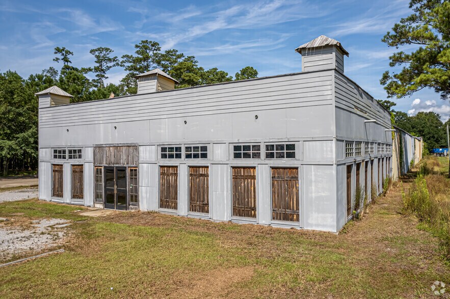 698 Lafitte St, Mandeville, LA for sale - Primary Photo - Image 1 of 1