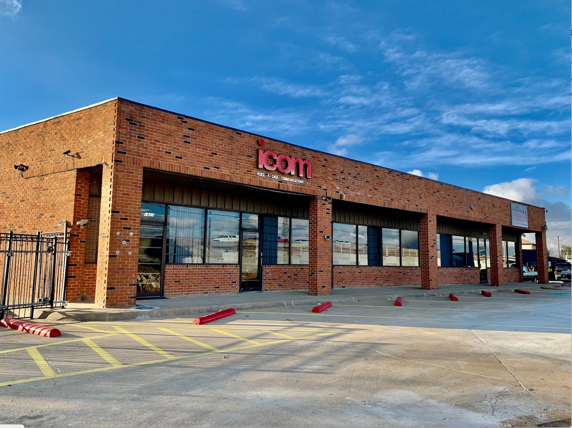 1427-1431 Walton Walker Blvd N, Irving, TX for sale Building Photo- Image 1 of 1