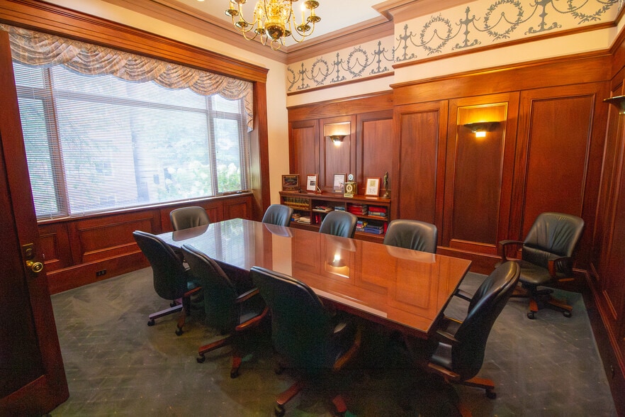 28 2nd St portfolio of 2 properties for sale on LoopNet.com - Building Photo - Image 3 of 52