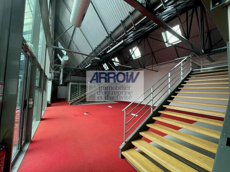 Office in Nantes for lease - Building Photo - Image 3 of 6