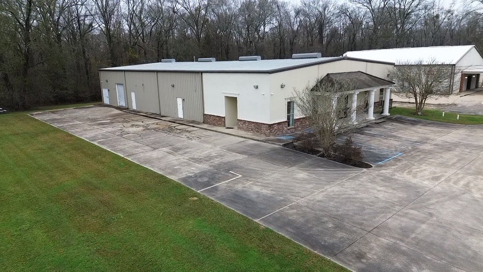 20203 Machost Rd, Zachary, LA for lease - Building Photo - Image 2 of 7