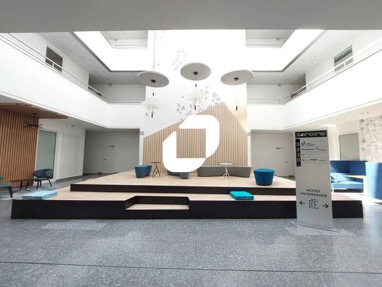 38 Boulevard Paul Cézanne, Guyancourt for lease - Building Photo - Image 3 of 22