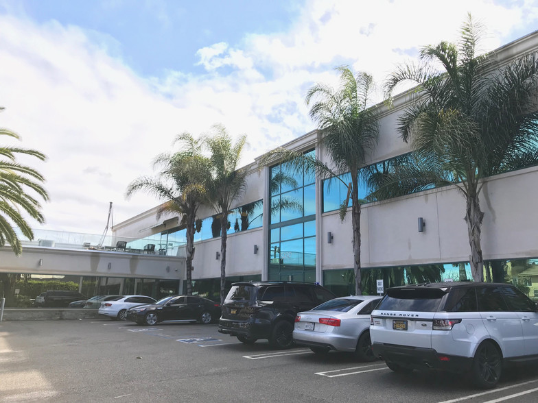 5450 W 83rd St, Los Angeles, CA for lease - Primary Photo - Image 1 of 10