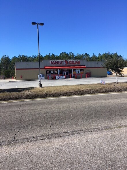 13111 Three Rivers Rd, Gulfport, MS for sale - Primary Photo - Image 1 of 1
