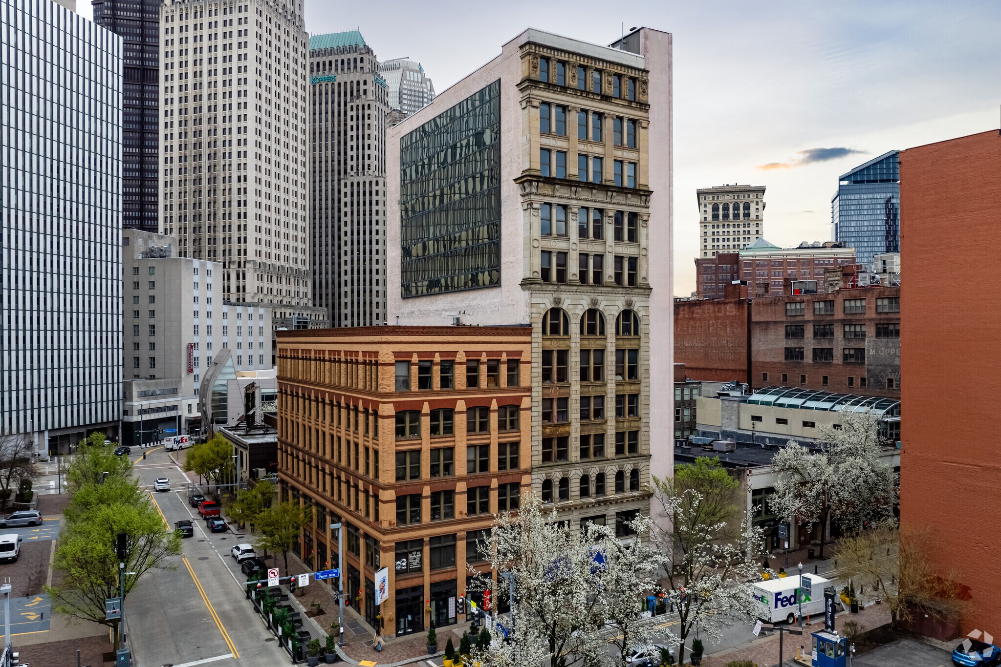 960 Penn Ave, Pittsburgh, PA for sale Primary Photo- Image 1 of 1