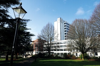 1-4 Cumberland Pl, Southampton for lease Interior Photo- Image 2 of 26