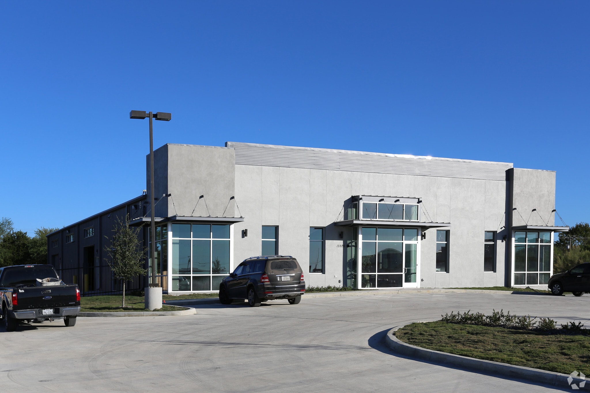 15926 University Oak, San Antonio, TX for lease Building Photo- Image 1 of 10
