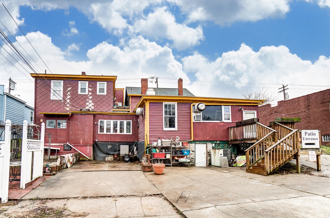 3232 Harrison Ave, Cincinnati, OH 45211