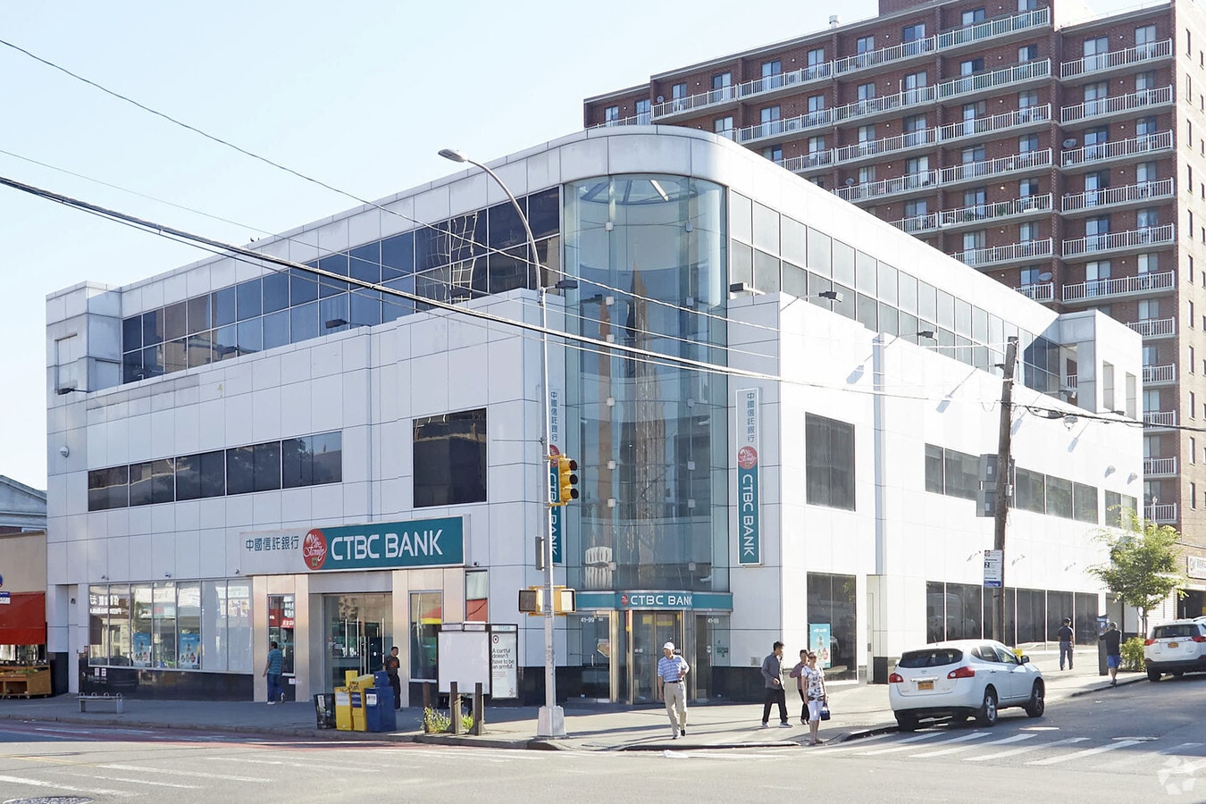 4199 Main St, Flushing, NY 11355