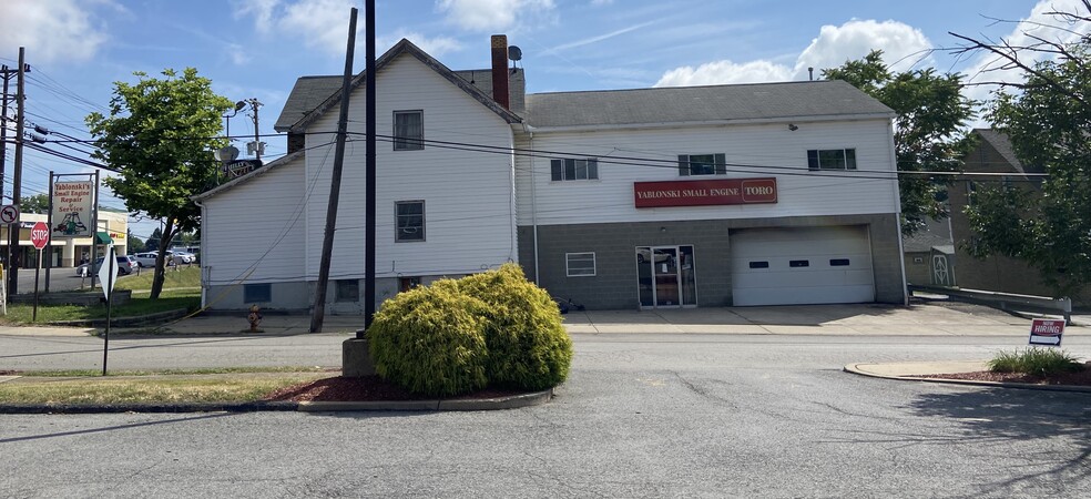 1146 Washington Pike, Bridgeville, PA for sale - Building Photo - Image 1 of 1