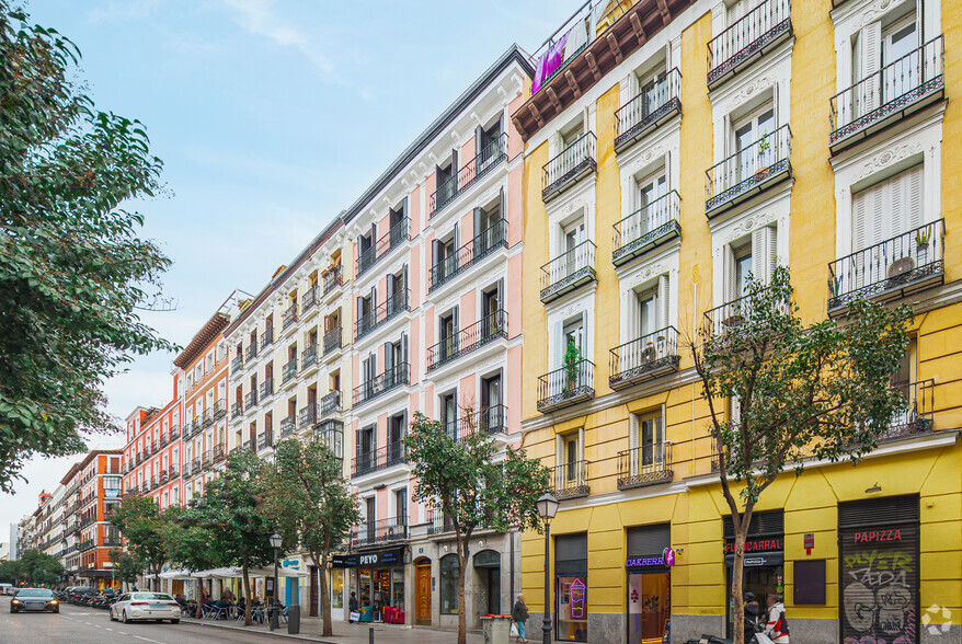 Calle De Fuencarral, 82, Madrid, Madrid for lease - Building Photo - Image 3 of 8