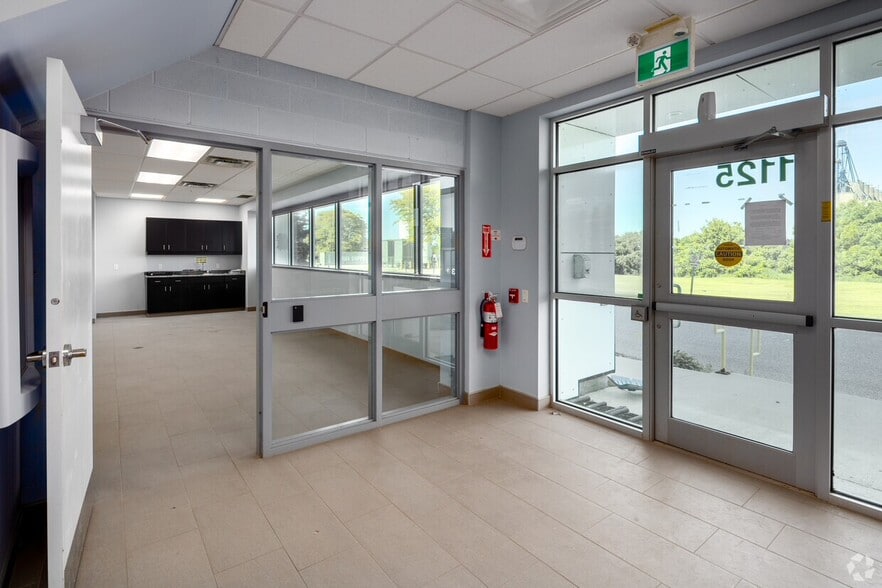 516 John St N, Aylmer, ON for lease - Interior Photo - Image 3 of 29