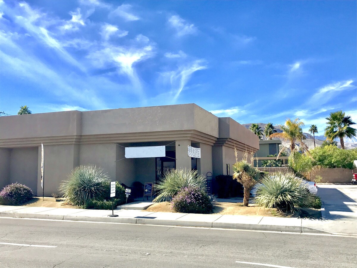 44853 Portola Ave, Palm Desert, CA 92260