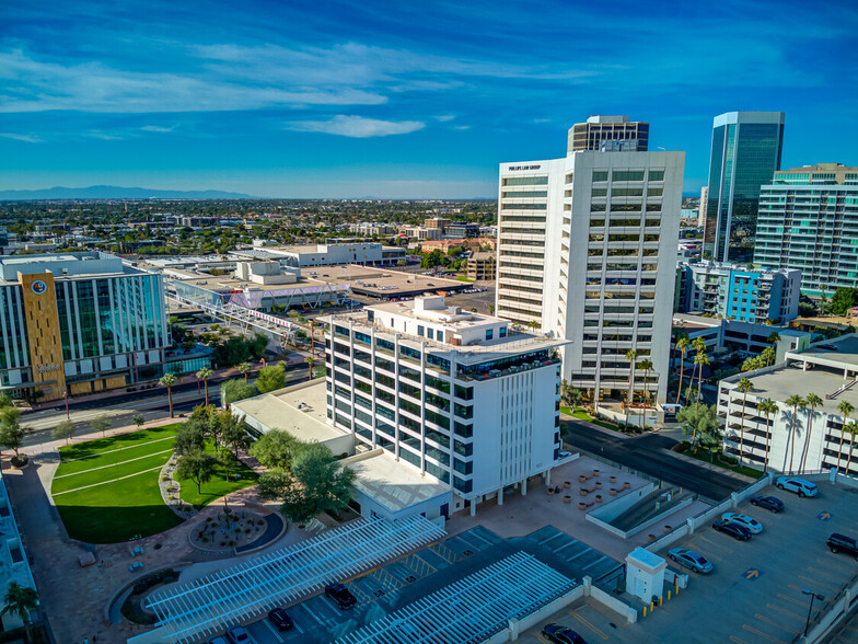 3033 N Central Ave, Phoenix, AZ for sale - Primary Photo - Image 1 of 80