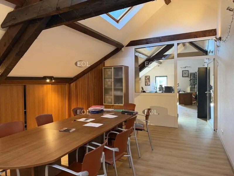 Retail in Les Ulis for sale Interior Photo- Image 1 of 9