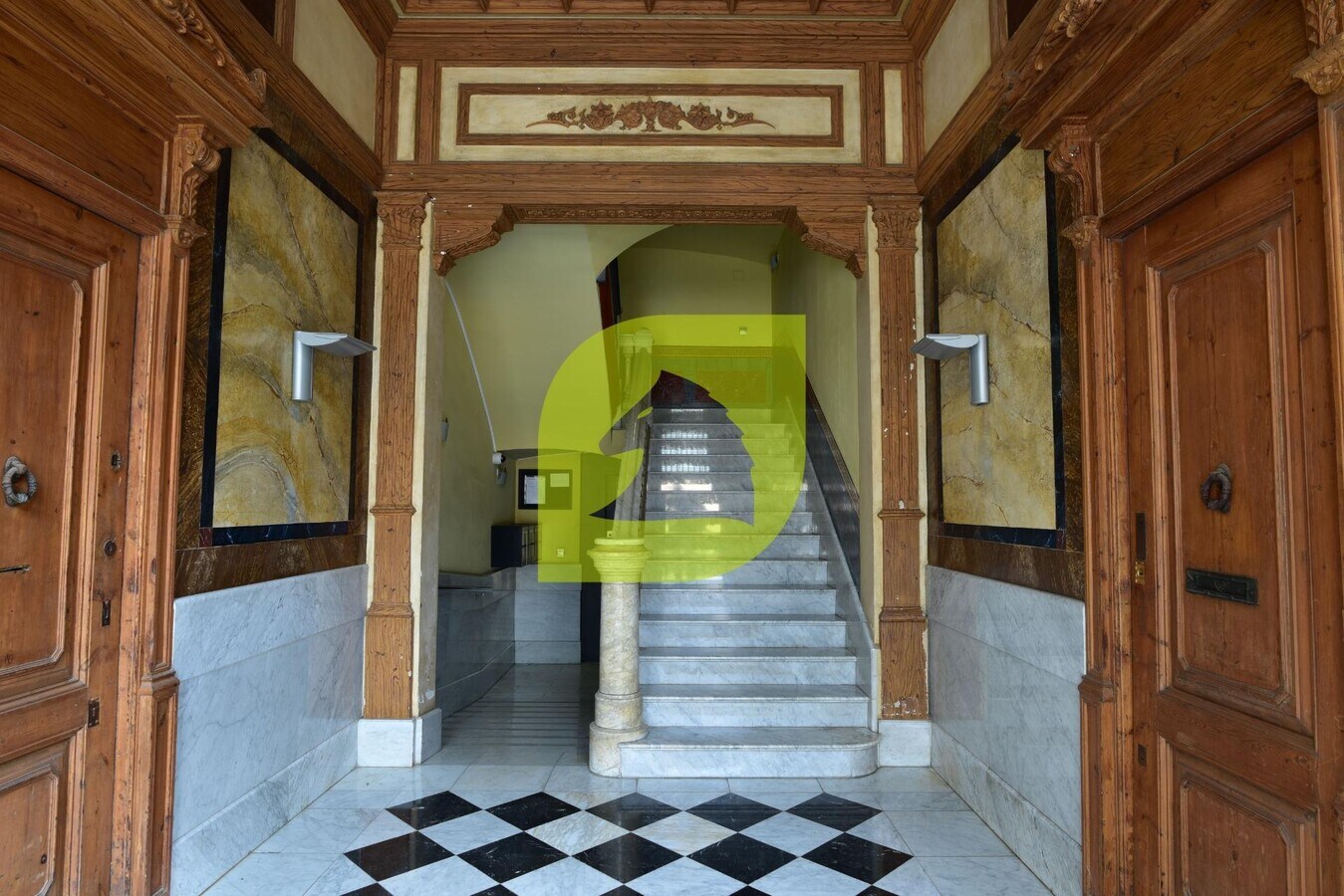 Barcelona, BAR 08003 - Unit Pt01 - - Interior Photo - Image 1 of 19