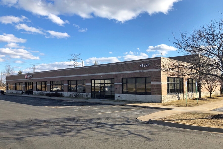 48325 Alpha Dr, Wixom, MI for sale - Primary Photo - Image 1 of 6