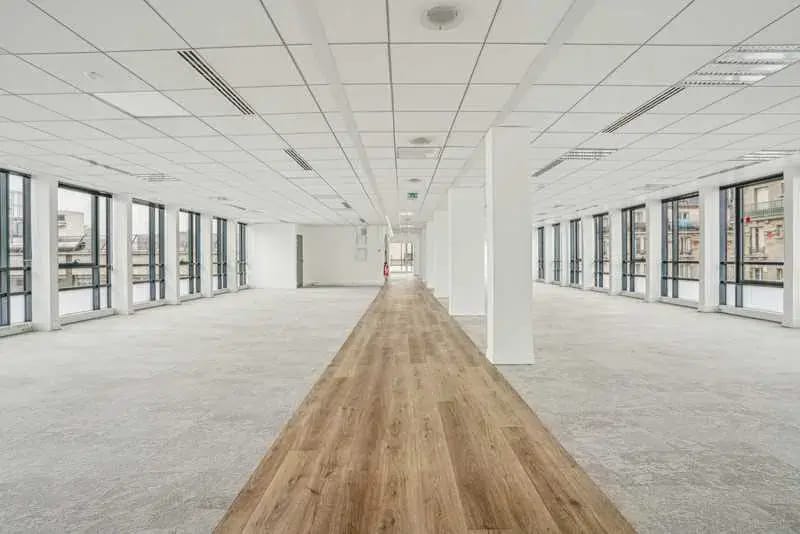 100 Rue De Villiers, Levallois-Perret for lease Interior Photo- Image 1 of 9