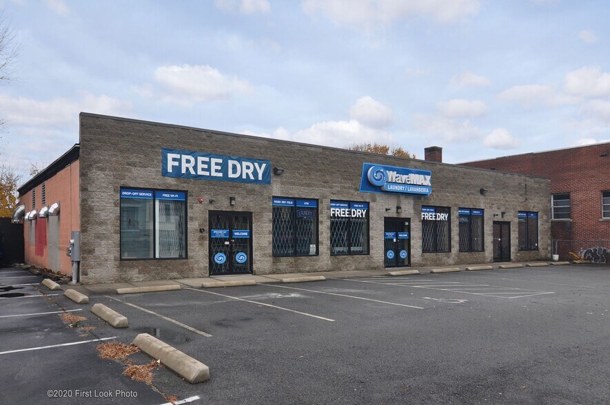 477 Smith St, Providence, RI for sale - Building Photo - Image 1 of 1