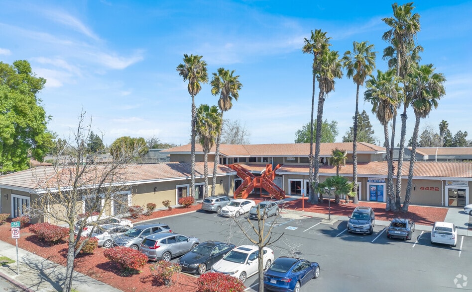 4422 N Pershing Ave, Stockton, CA for sale - Primary Photo - Image 2 of 15