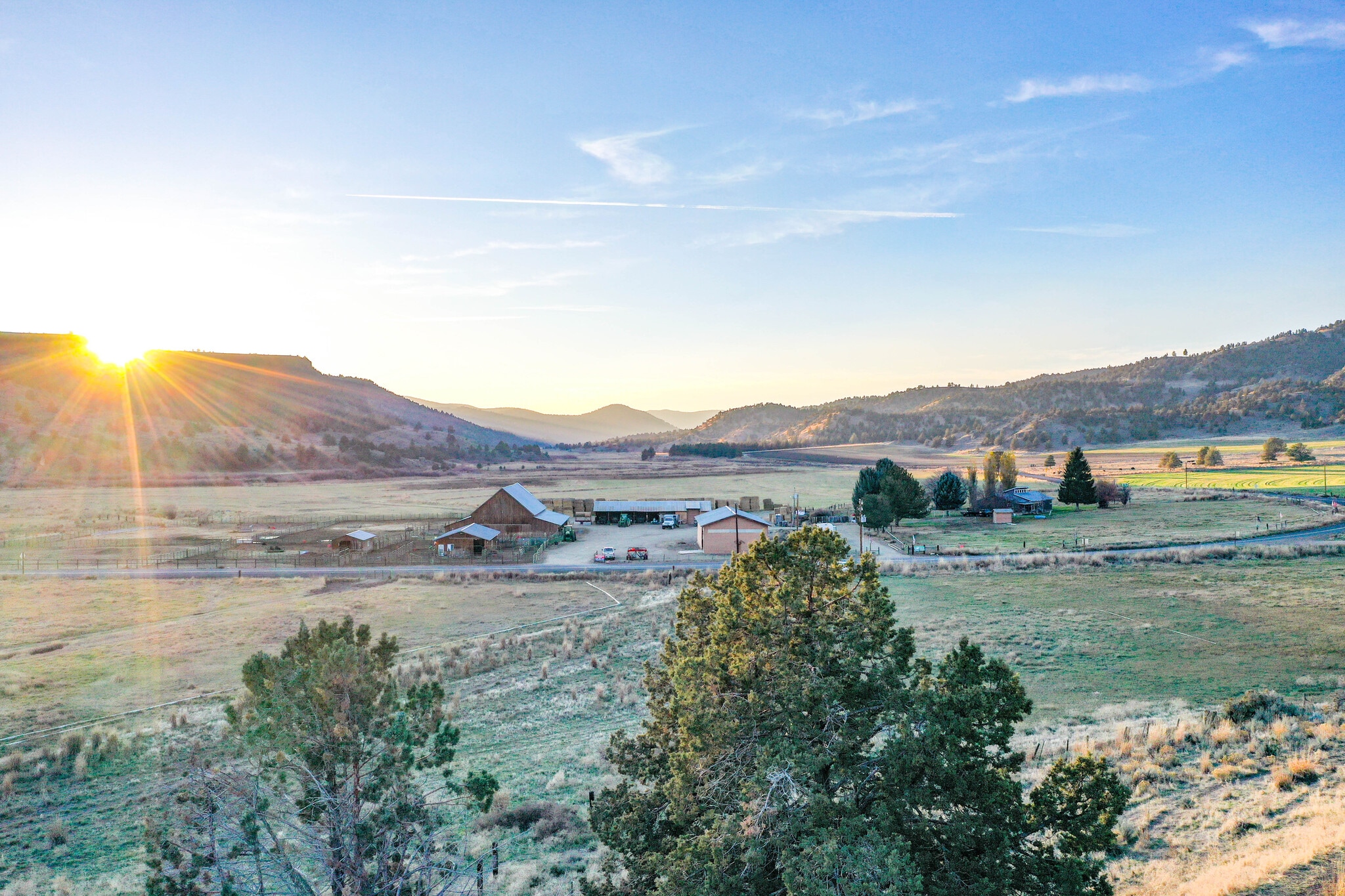 28000 SE Paulina Hwy, Prineville, OR for sale Primary Photo- Image 1 of 51