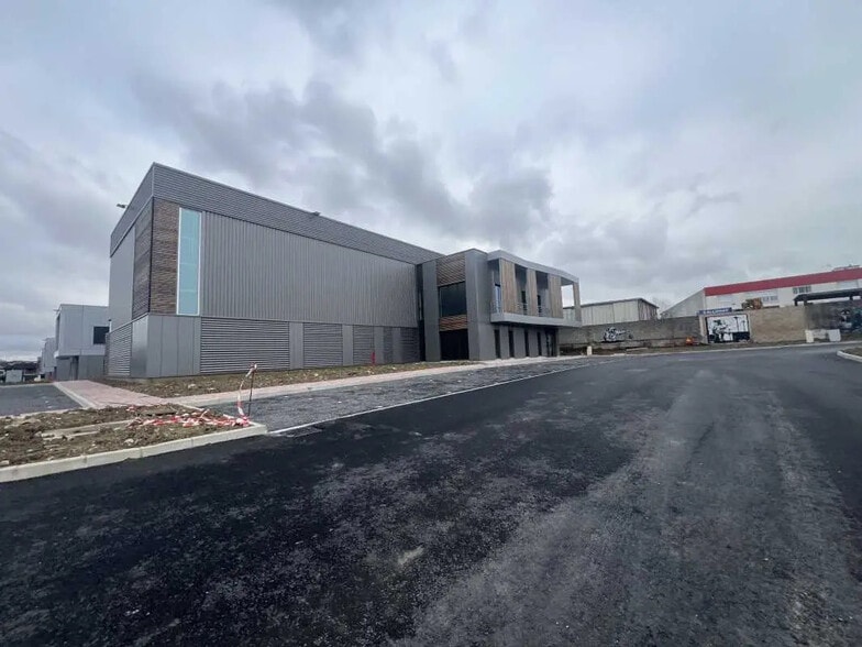 Rue Du Poteau, Courtry for lease - Building Photo - Image 3 of 7