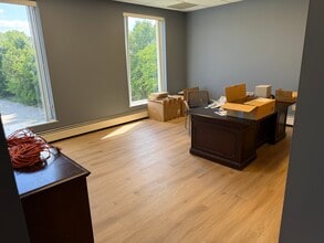 3550 W Market St, Akron, OH for lease Interior Photo- Image 2 of 3