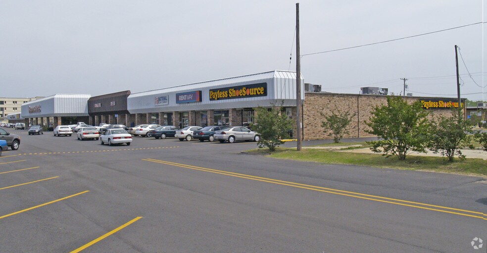 312318 Dixie Plz, Natchitoches, LA 71457