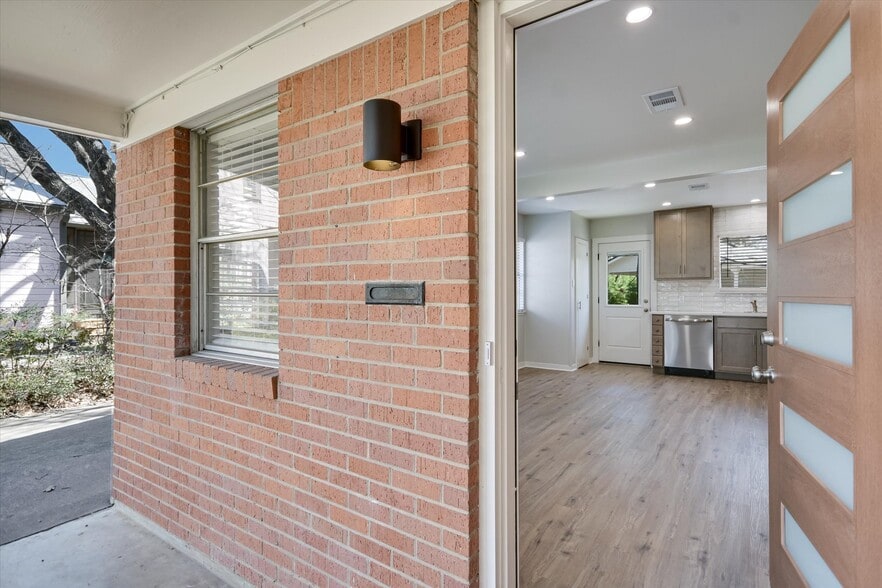 3203 Lafayette Ave, Austin, TX for sale - Building Photo - Image 3 of 18