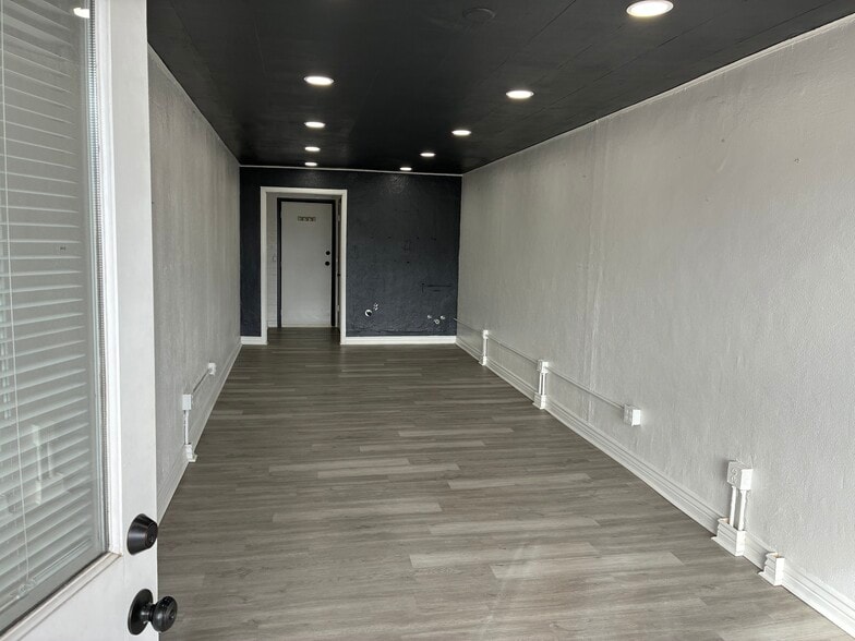 8316 E State Route 69, Prescott Valley, AZ for lease - Building Photo - Image 3 of 24